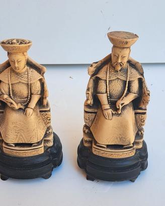 Coppia di statuette orientali raffiguranti Imperat