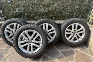 CERCHI IN LEGA 16 VW GOMME 205/55/16 91 V