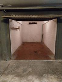 Box / Garage di 13 m² a Bologna