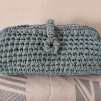 Clutch all'uncinetto, borsa all'uncinetto