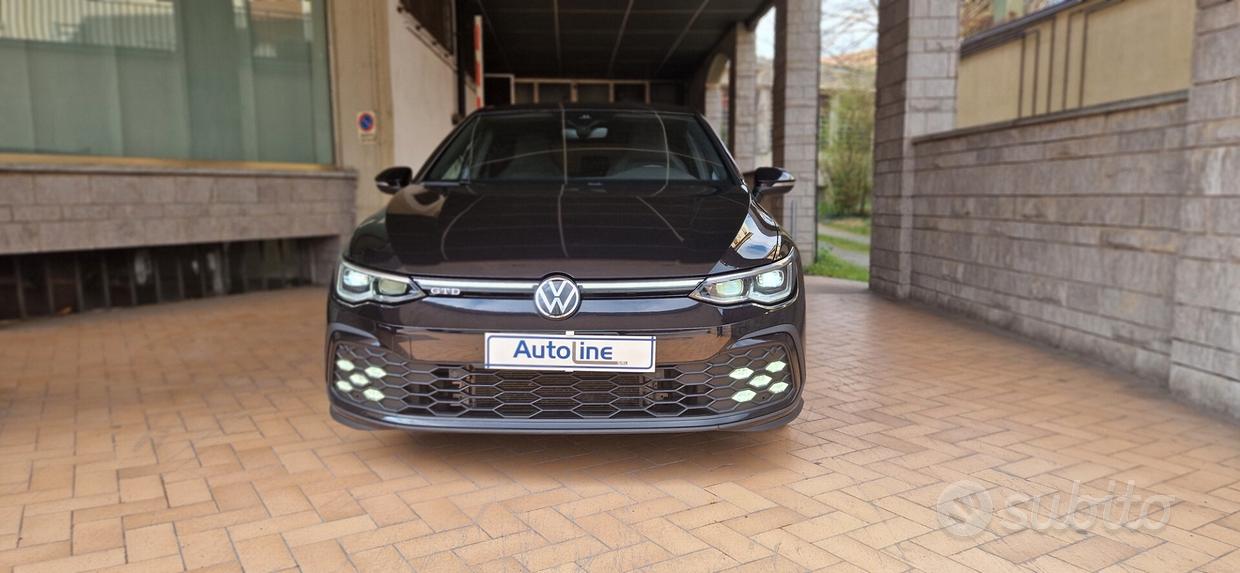 VOLKSWAGEN Golf 8ª serie