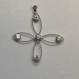 Ciondolo in oro bianco 750