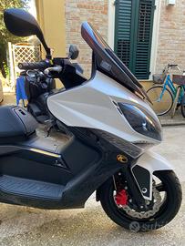Scooter “KYMCO” cc. 300