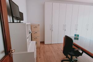 N.1 stanza in studio professionale Zona Arenella