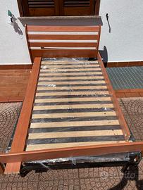 Letto matrimoniale da una piazza e mezza 120x205cm