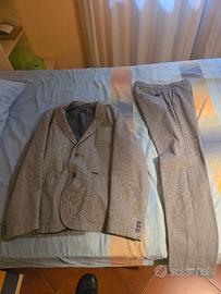 giacca e pantalone elegante guess