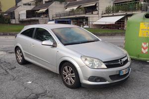 Opel Astra GTC 1.7 CDTI