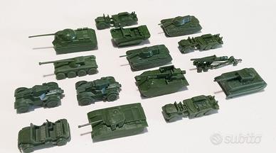 Lotto mezzi militari in plastica marca IPA