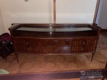 Camera da letto in mogano (comò, letto, comodini)