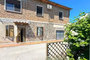 Appartamento di 138 m² con 5 locali a Fabro