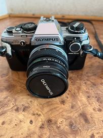 Olympus OM-10 con 50mm