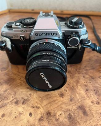 Olympus OM-10 con 50mm