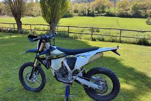 Triumph tf250 E mod 2026