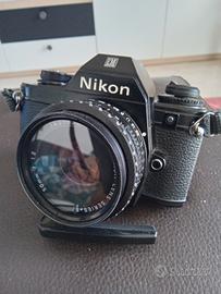 Nikon EM analogica