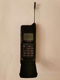 due telefoni cellulari Motorola