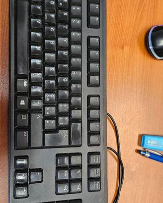 Tastiera per PC con cavo USB