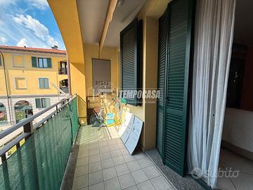 TRILOCALE A LAZZATE