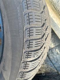 pneumatici  Pirelli e cerchioni attacco 5x112 r15