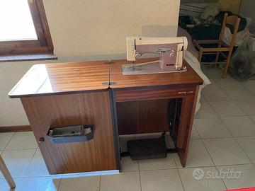 Macchina da cucire Vintage - Necchi  267