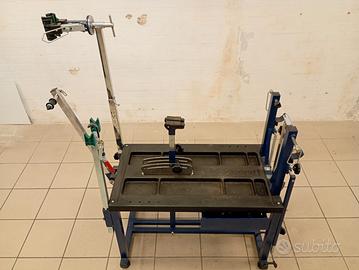 Banco manutenzione biciclette 