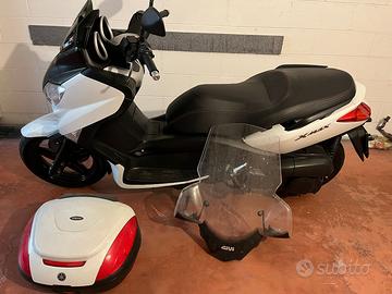 scooter xmax 250