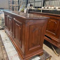 Coppia di credenze in legno massiccio