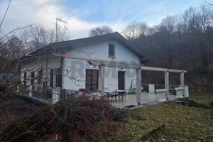 Villa singola - Marchirolo