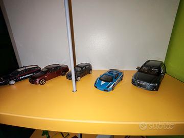 modellino di auto 