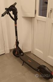 Monopattino Ninebot by segway kickscooter f2 plusE