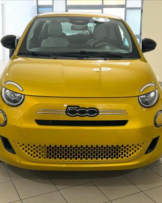 Fiat 500 Hybrid Icon