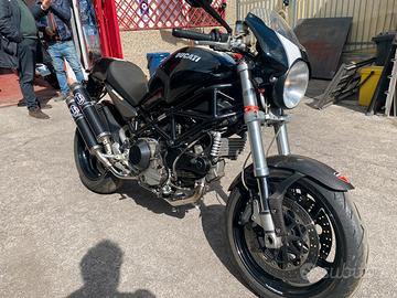 Ducati monster s2r 1000
