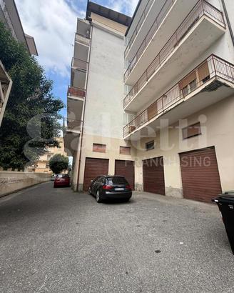 Ufficio Lamezia Terme [Cod. rif 3243664ACU]