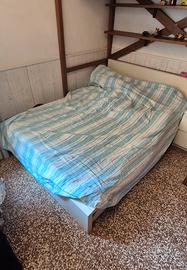 Letto francese - sponda danneggiata 