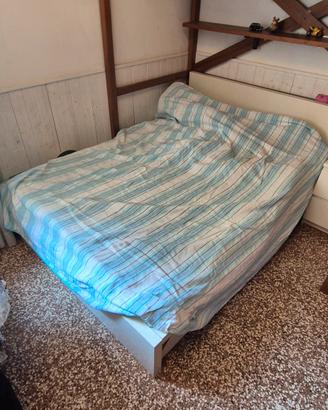Letto francese - sponda danneggiata 