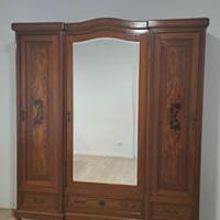 Armadio antiquariato