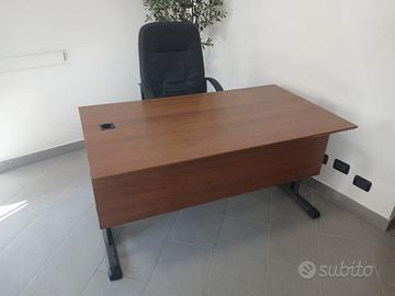 Scrivania Las Noce 140 cm.