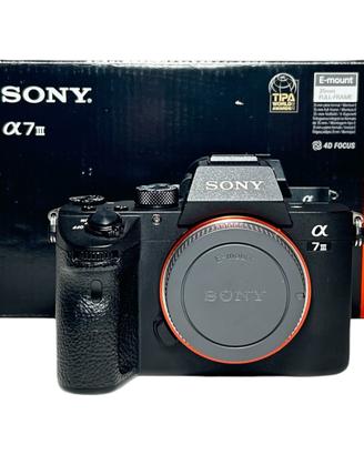 Sony Alpha A7III (GARANZIA 2 ANNI)
