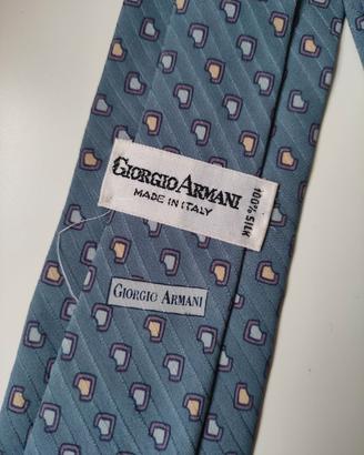Cravatta Armani in pura seta azzurra 