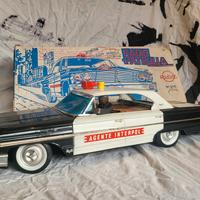 grande auto in latta Ford Galaxie Interpol Spagna.