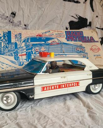 grande auto in latta Ford Galaxie Interpol Spagna.