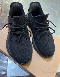 Yeezy 350 Blackred