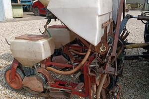 Seminatrice Pigoli 4 file da mais