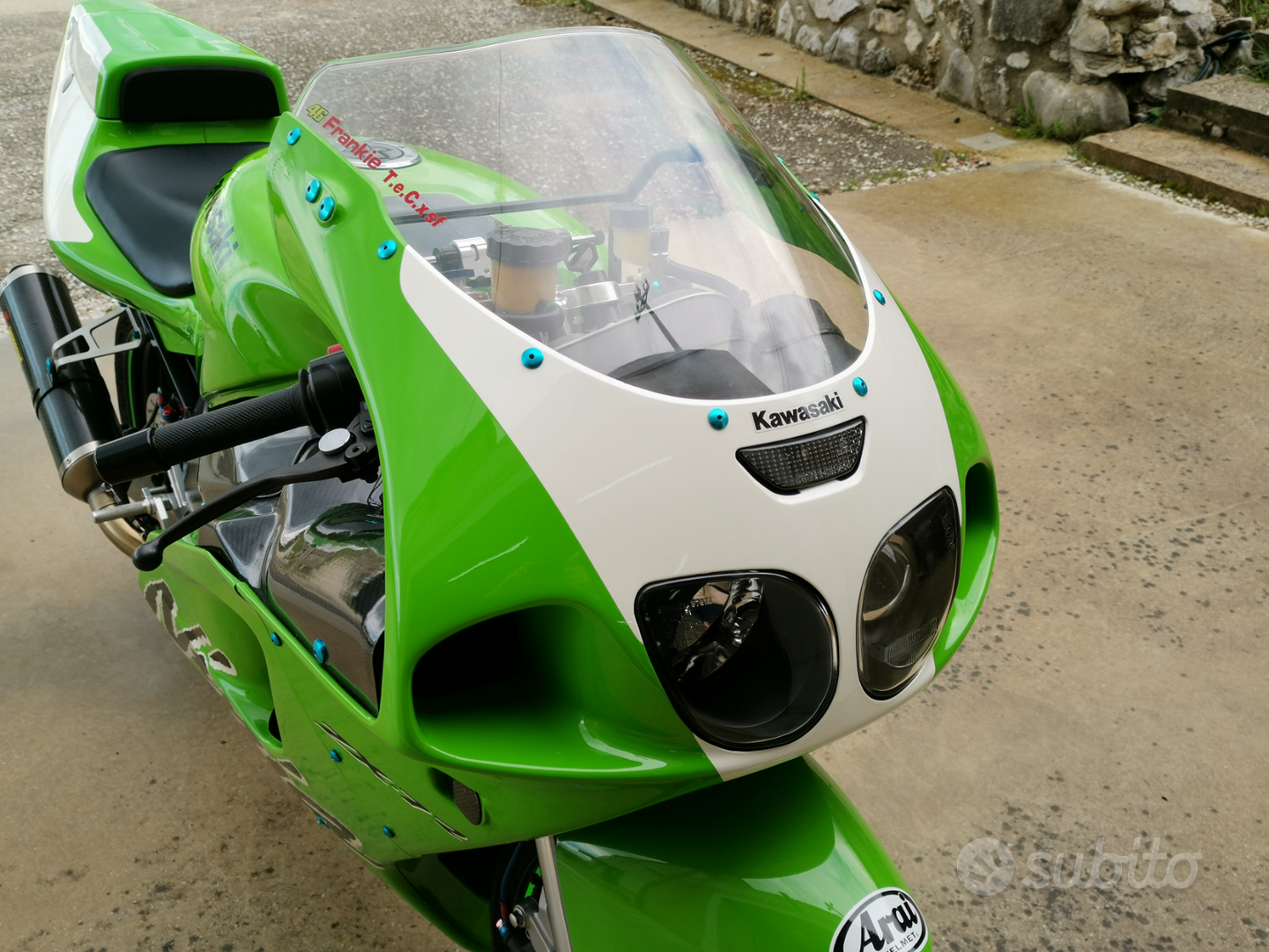 Kawasaki store zx7rr usata