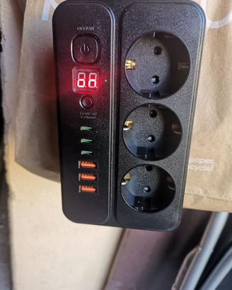 presa ciabatta multipla con attacchi USB vari