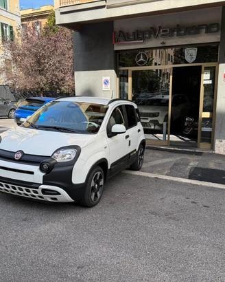 FIAT Panda 1.0 FireFly S&S Hybrid Pandina Cross-
