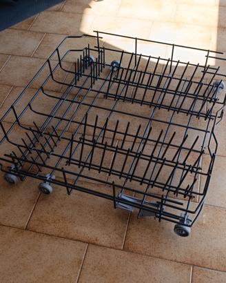 Carrello per lavastoviglie Whirpool sesto senso