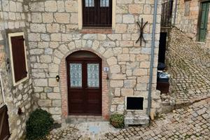 Appartamento indip. in Borgo di Petralia Soprana