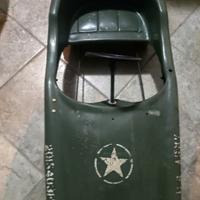 Automobile a pedali 