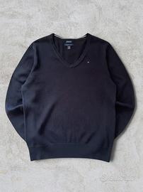 Maglione Tommy Hilfiger nero con scollo a V