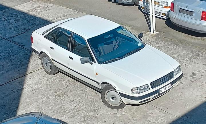 Audi 80E 1.6 100cv